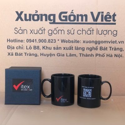 Ly sứ màu in logo dáng trụ quai C màu đen 350ml LSM-10