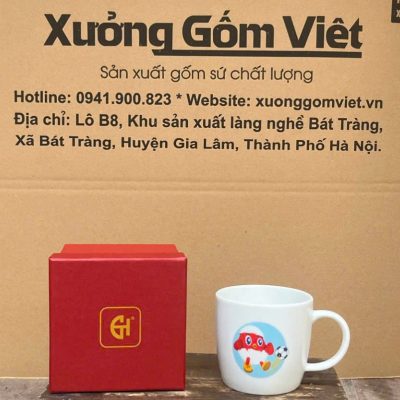 Ly sứ trắng in logo dáng trụ lùn quai C 300ml LST-15