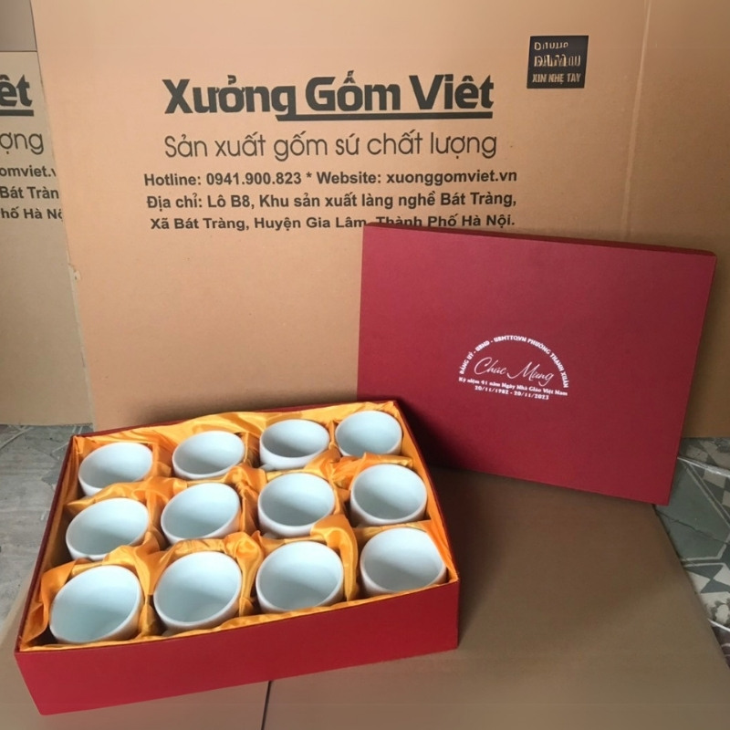 Bộ cốc sứ 12 món in logo dáng trụ lùn quai C 330ml BCS-10