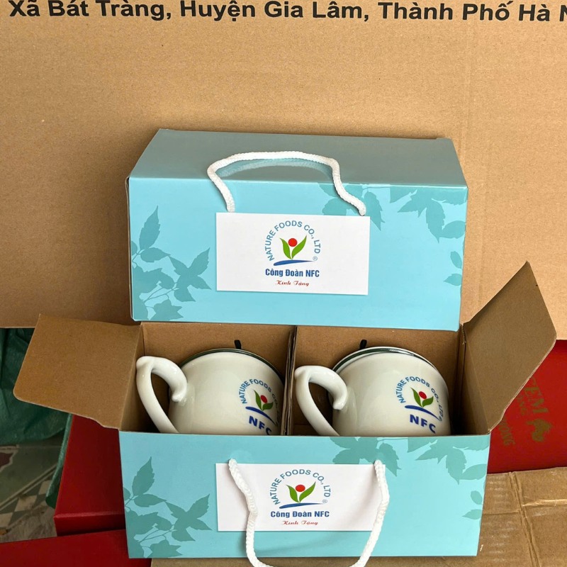 Bộ cốc sứ 2 món in logo dáng ngọn lửa có nắp quai bán tim 350ml BCS-29