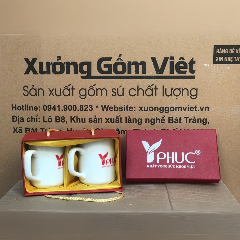 Bộ cốc sứ 2 món in logo dáng trụ quai vuông 350ml BCS-24
