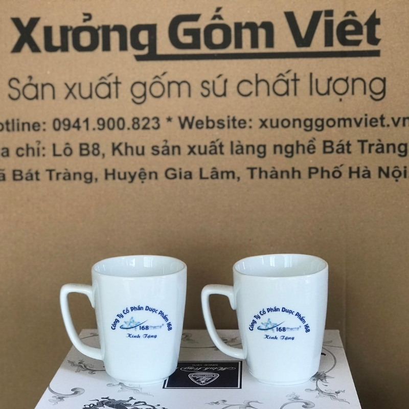 Bộ cốc sứ 2 món in logo dáng vuông quai vuông 330ml BCS-11