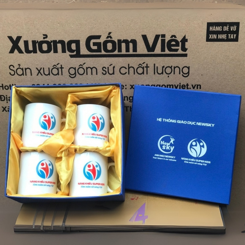 Bộ cốc sứ 4 món in logo dáng trụ quai C 350ml BCS-05