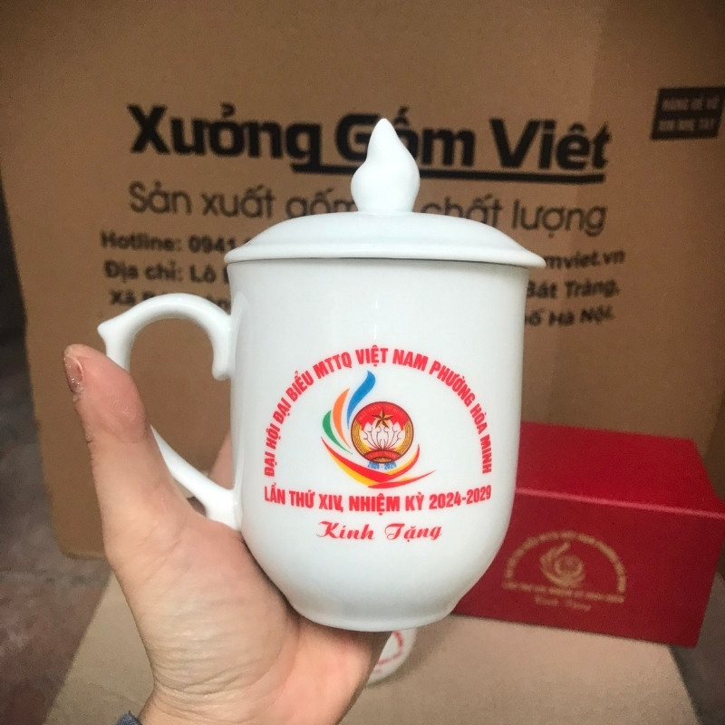 Bộ cốc sứ 2 món in logo dáng ngọn lửa có nắp quai bán tim 350ml BCS-14
