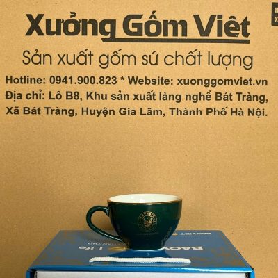Ly sứ cafe in logo màu xanh lá đậm và trắng kẽ viền vàng dung tích 220ml LSCF-16