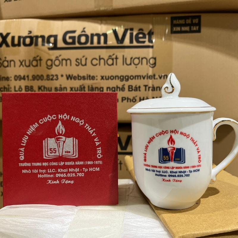 Ly sứ trắng in logo dáng ngọn lửa có nắp quai bán tim 350ml LST-33