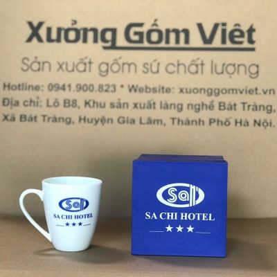 Ly sứ trắng in logo dáng thóp quai bán tim 400ml LST-42