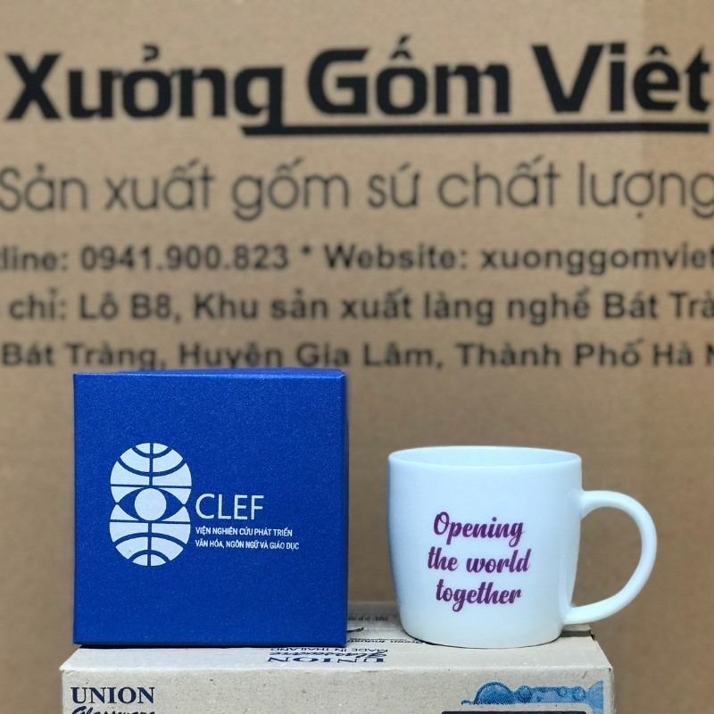 Ly sứ trắng in logo dáng trụ lùn quai C 300ml LST-41