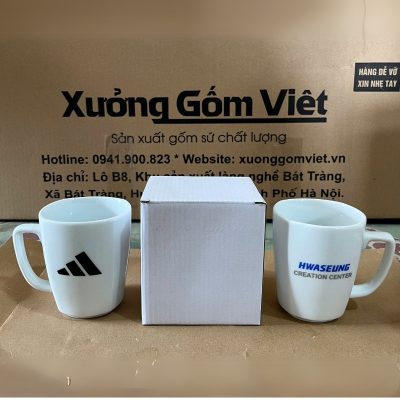 Ly sứ trắng in logo dáng vuông quai vuông 390ml LST-53