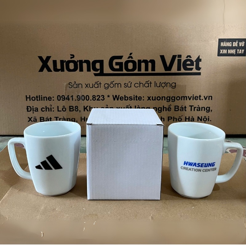 Ly sứ trắng in logo dáng vuông quai vuông 390ml LST-53
