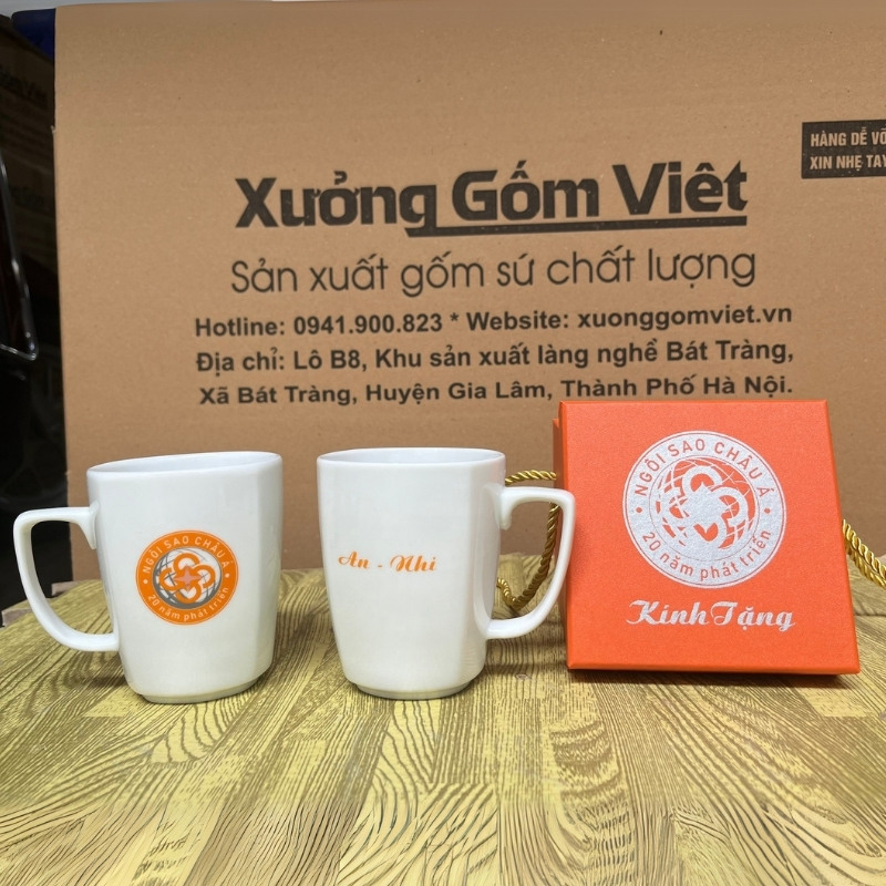 Ly sứ trắng in logo dáng vuông quai vuông 390ml LST-36