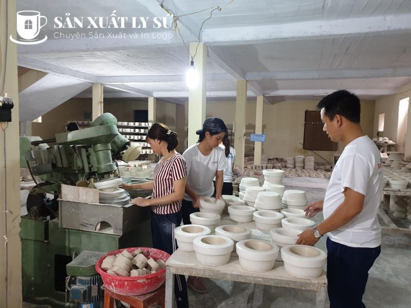 Phương pháp tạo hình ly sứ